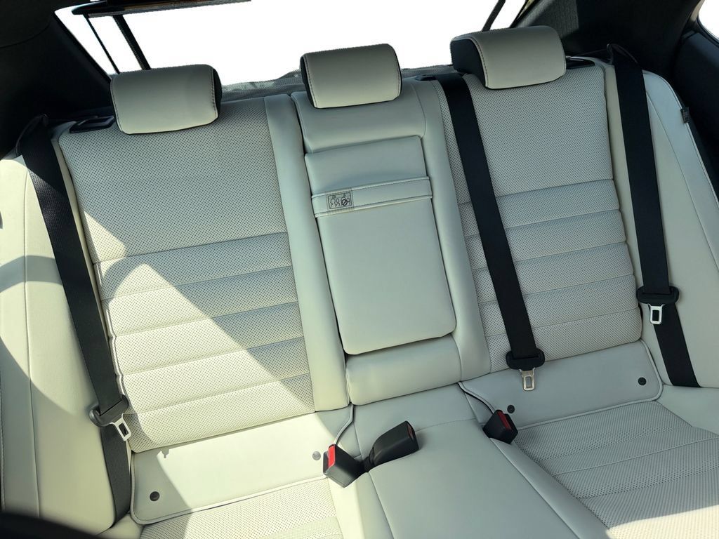 Used 2023 Lexus IS 500 RWD image 34