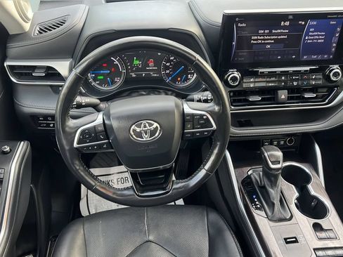Used 2021 Toyota Highlander Platinum AWD/4WD image 11