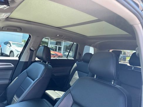Used 2021 Volkswagen Atlas SEL R-Line AWD/4WD image 26