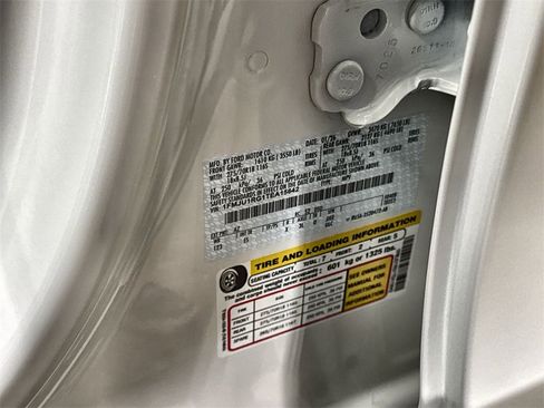 New 2026 Ford Expedition Tremor image 35