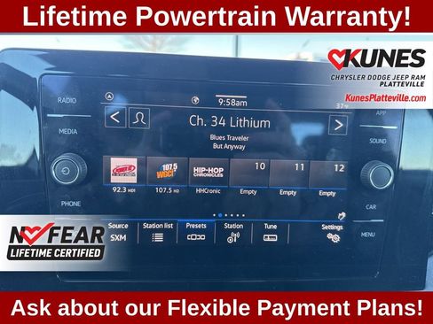 Used 2025 Volkswagen Jetta SE image 15