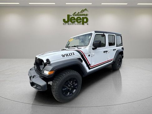 Used 2021 Jeep Wrangler Unlimited Sport image 1