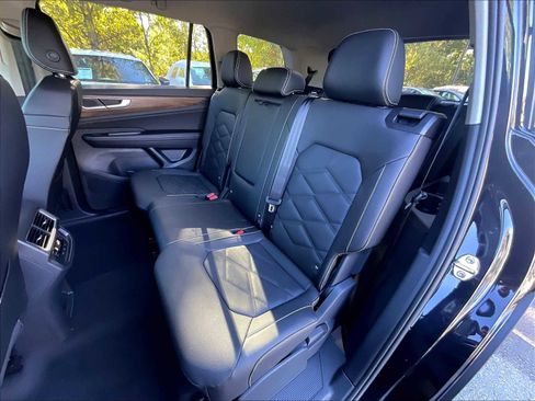 New 2026 Volkswagen Atlas SE image 15
