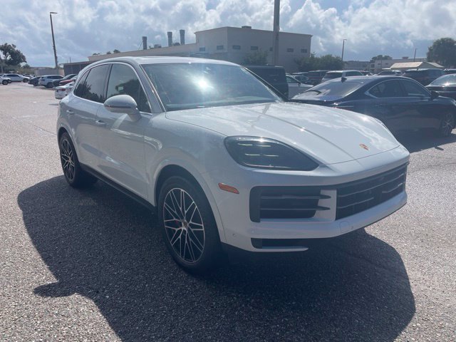 Used 2024 Porsche Cayenne S AWD/4WD image 1