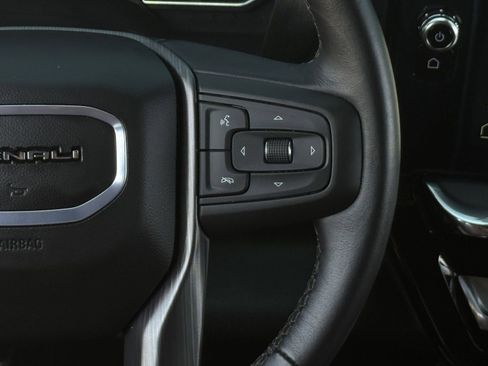 Used 2024 GMC Sierra 2500 Denali Ultimate AWD/4WD image 18