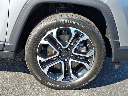 Used 2023 Jeep Compass Limited AWD/4WD image 8