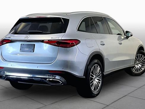Used 2026 Mercedes-Benz GLC 300 4MATIC image 13