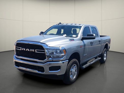 Used 2022 RAM 2500 Tradesman AWD/4WD image 3