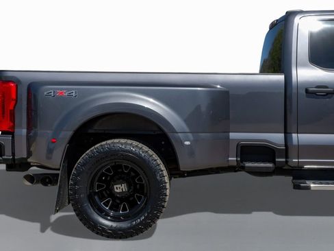 Used 2023 Ford F350 XLT w/ Camper Package image 7