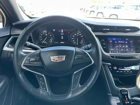 Used 2022 Cadillac XT5 Premium Luxury w/ Technology Package image 30