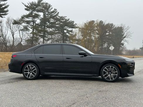 Used 2025 BMW 760i xDrive 760i xDrive w/ Executive Package image 8