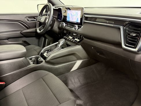 Used 2024 GMC Canyon Elevation w/ Convenience Package RWD image 10