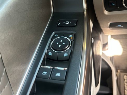 Used 2026 Ford F250 Platinum w/ Platinum Plus Package AWD/4WD image 42