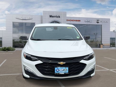 Used 2021 Chevrolet Malibu LS w/ LPO, Convenience Package 2 FWD image 3