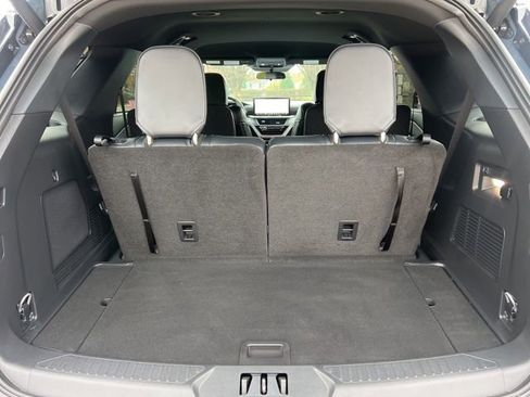 Used 2025 Ford Explorer ST-Line image 29