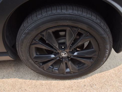 Used 2024 Honda CR-V Sport Touring image 11