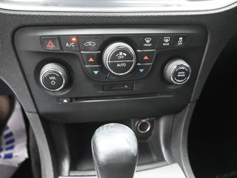 Used 2014 Dodge Charger R/T image 27