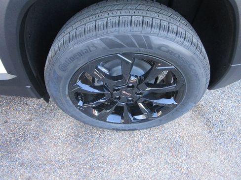 New 2026 GMC Terrain Elevation w/ Elevation Premium Package image 9