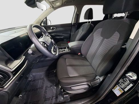 New 2026 Kia Sorento LX FWD image 21