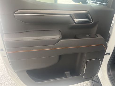 Used 2025 GMC Sierra 1500 AT4 w/ AT4 Premium Package image 29