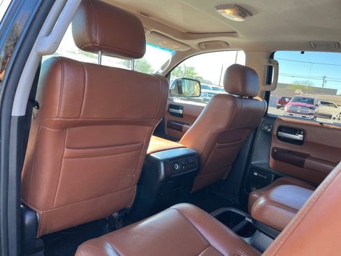 Used 2012 Toyota Sequoia Platinum image 30