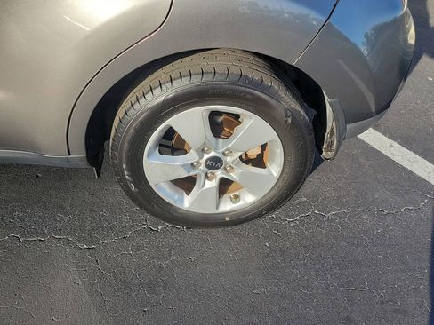 Used 2019 Kia Soul image 6