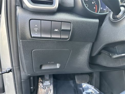 Used 2022 Kia Sportage LX image 28