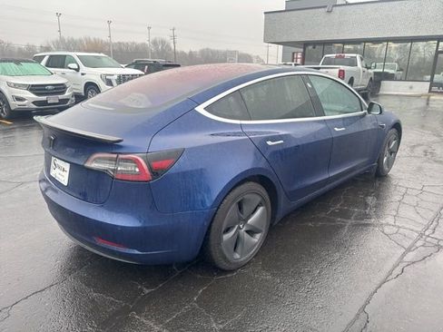 Used 2018 Tesla Model 3 Long Range image 10