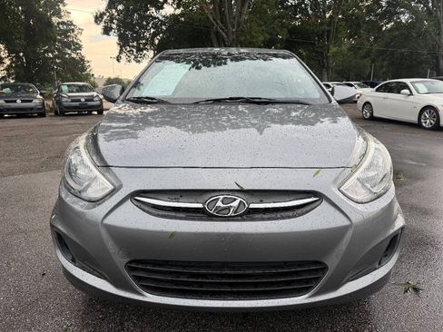 Used 2016 Hyundai Accent SE FWD image 2