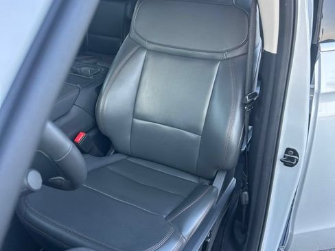 Used 2025 Ford Expedition Max Active RWD image 5