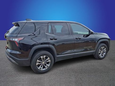 Used 2025 Chevrolet Equinox LT FWD image 3