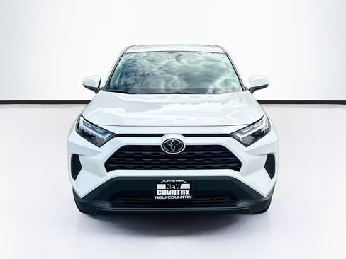 Used 2024 Toyota RAV4 LE AWD/4WD image 2