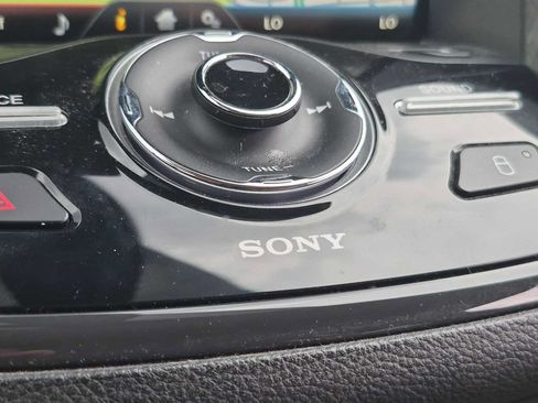 Used 2014 Ford Escape Titanium w/ Equipment Group 401A AWD/4WD image 30