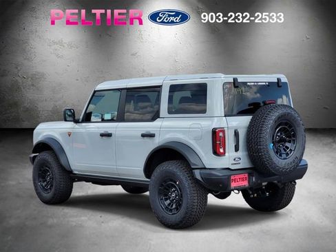 New 2026 Ford Bronco Badlands AWD/4WD image 3