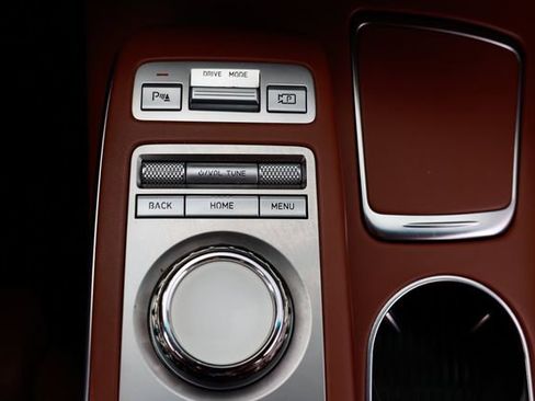 Used 2022 Genesis GV70 2.5T w/ Advanced Package image 47