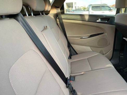 Used 2019 Hyundai Tucson SE image 5