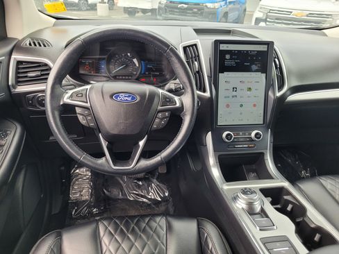 Used 2023 Ford Edge Titanium AWD/4WD image 18