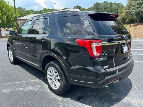 Used 2018 Ford Explorer XLT AWD/4WD image 13