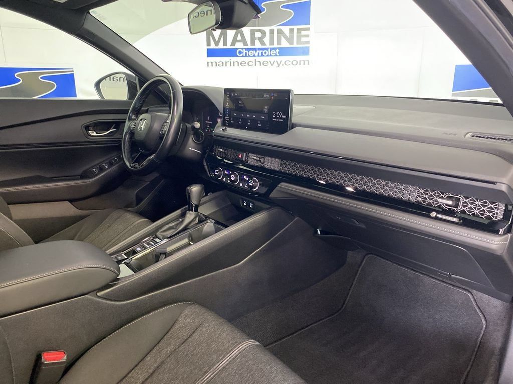 Used 2024 Honda Accord Sport image 33