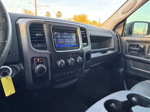 Used 2017 RAM 1500 Express image 29