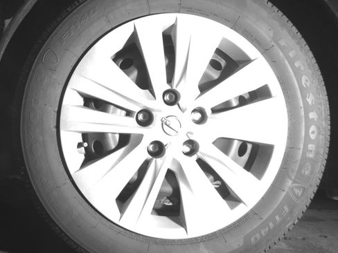 Used 2025 Nissan Sentra S image 12