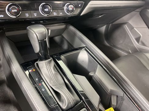 Used 2024 Honda Accord EX-L image 30