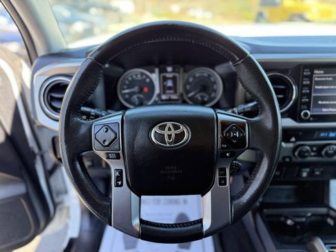 Used 2021 Toyota Tacoma SR5 image 33