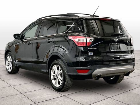 Used 2017 Ford Escape SE w/ Equipment Group 201A image 10
