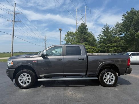 Used 2022 RAM 2500 Laramie AWD/4WD image 3