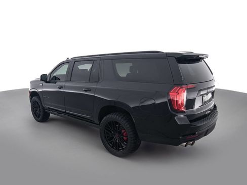 Used 2021 GMC Yukon XL Denali w/ Denali Premium Package AWD/4WD image 7
