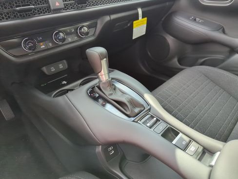 New 2027 Honda HR-V LX image 15