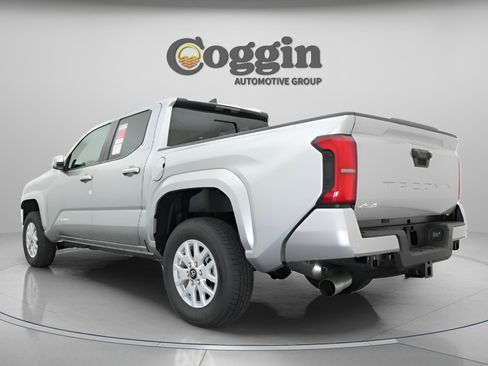 New 2026 Toyota Tacoma SR5 AWD/4WD image 12