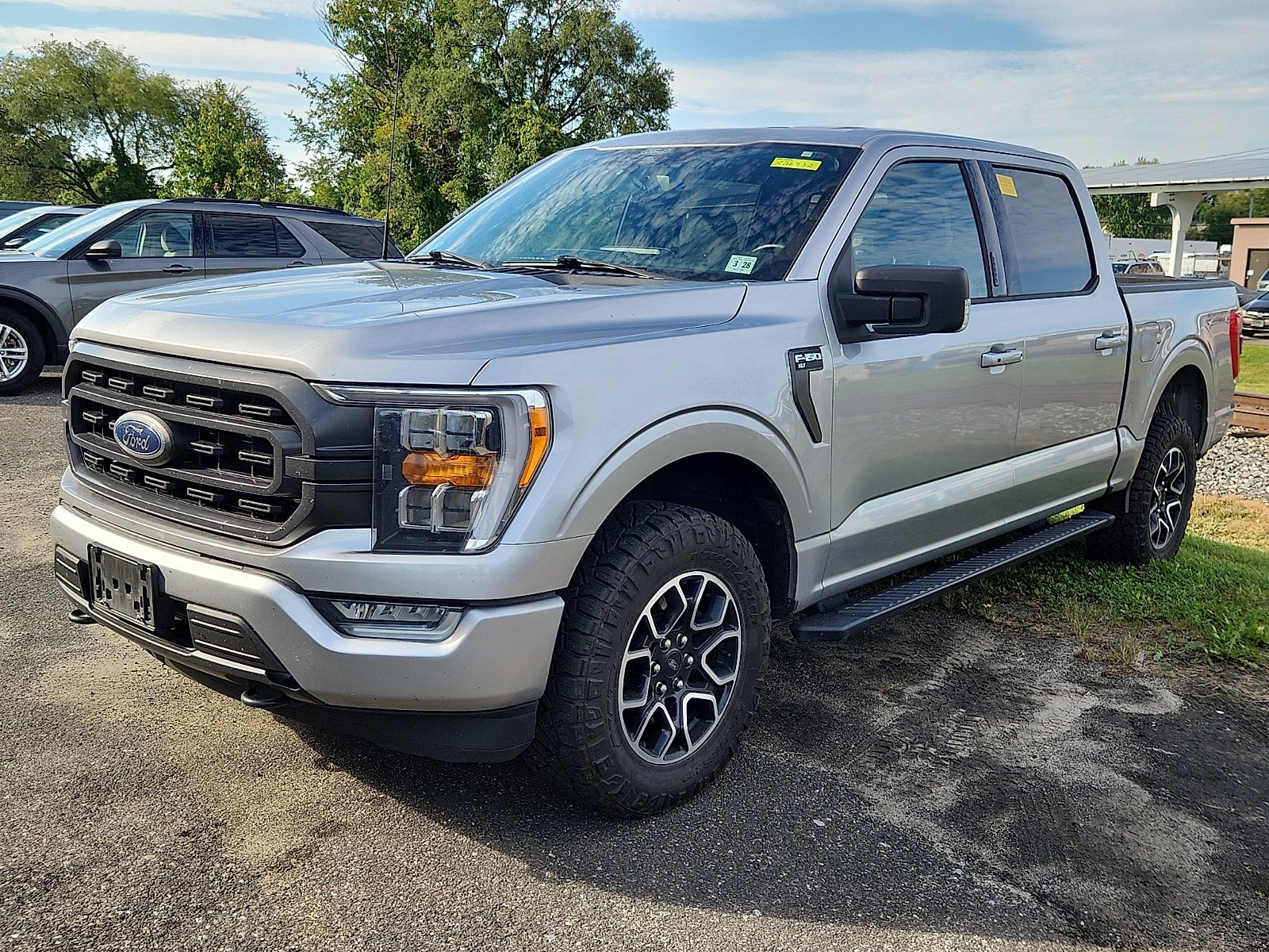 Used 2022 Ford F150 XLT w/ Equipment Group 302A High AWD/4WD image 3