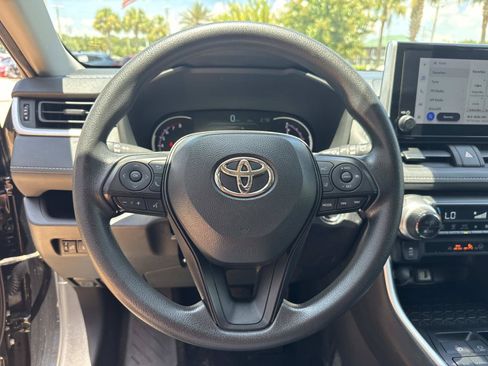 Used 2024 Toyota RAV4 XLE FWD image 26
